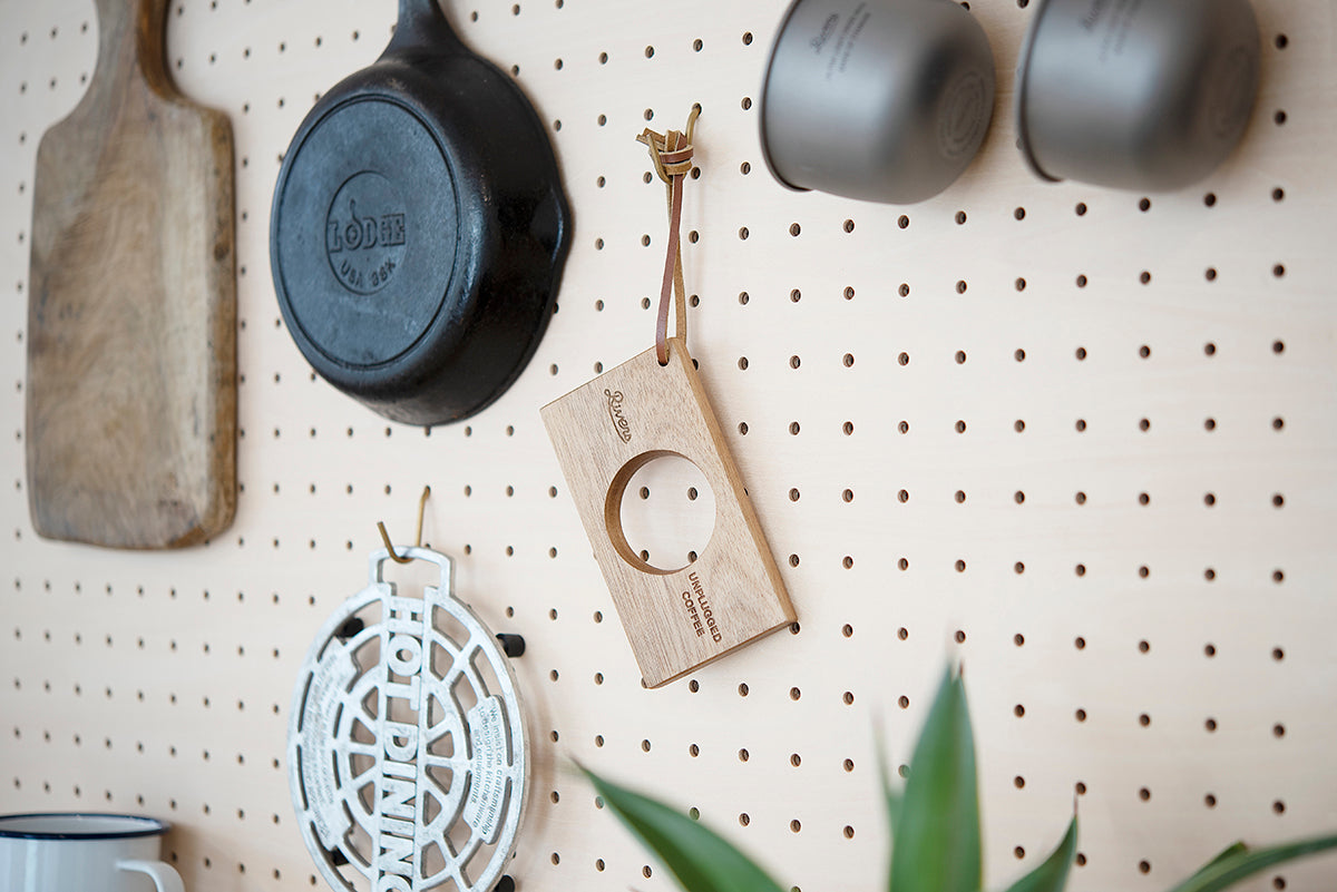 Rivers POND Coffee Dripper Holder leather strap detail