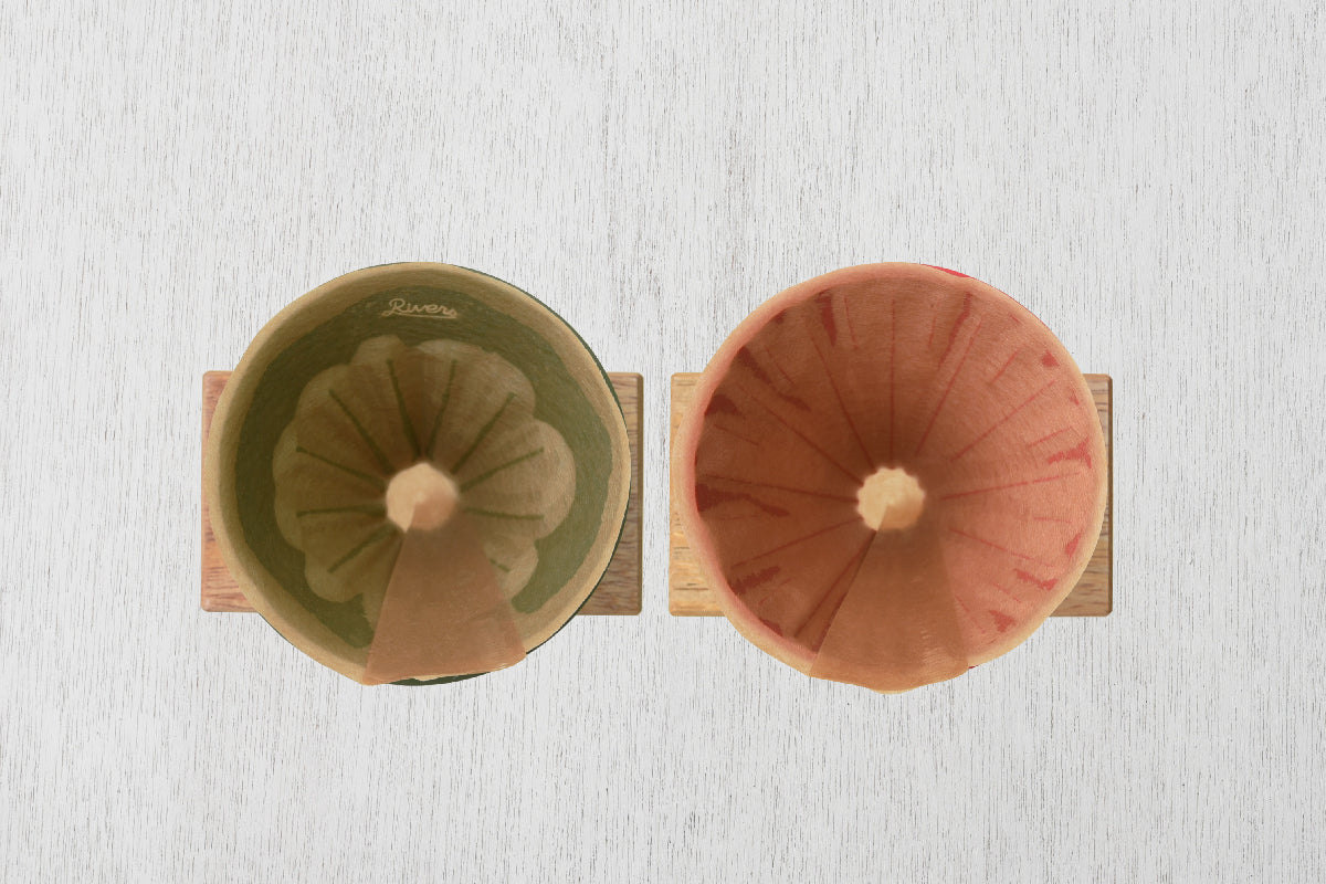 Rivers Coffee Dripper Cave Reversible in use brewing coffee